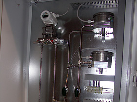 Pannello strumenti con tubing in inox Svagelok (strumentazione ABB / Cella)